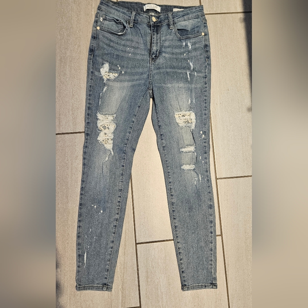 JUDY BLUE Lace Patch Skinny Jeans Size 13/31 Jb88432